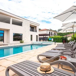 Vsg - Relaxing Apartments, 200m From The Sea, With Pool, Sauna & Jacuzzi Klimno